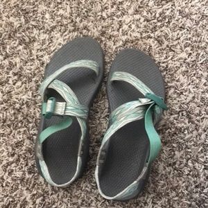 Used chacos Womens size 8